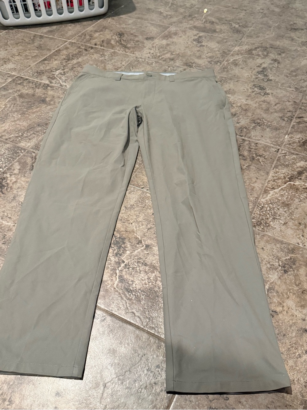 🧡NWOT Men's Classic Straight Fit FLX Pants - Sage Green